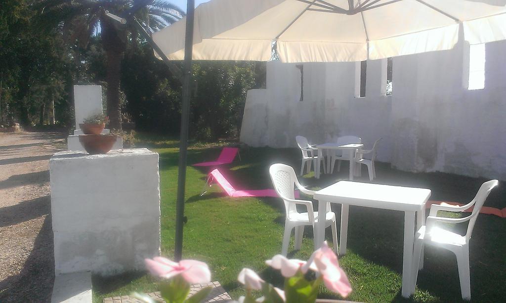 Masseria Strada Agriturismo Джиноза Экстерьер фото