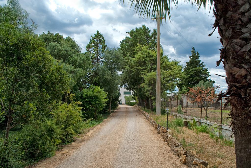 Masseria Strada Agriturismo Джиноза Экстерьер фото